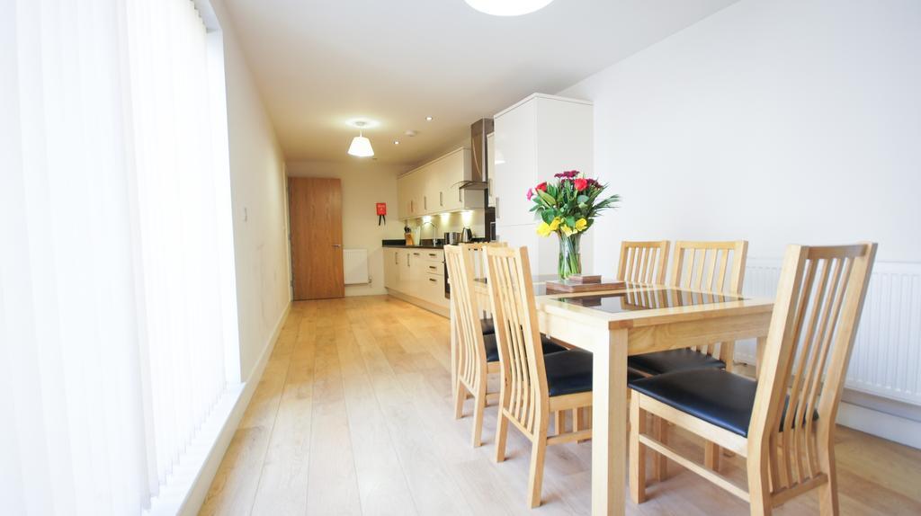 Crompton House Apartments Edgware Eksteriør bilde