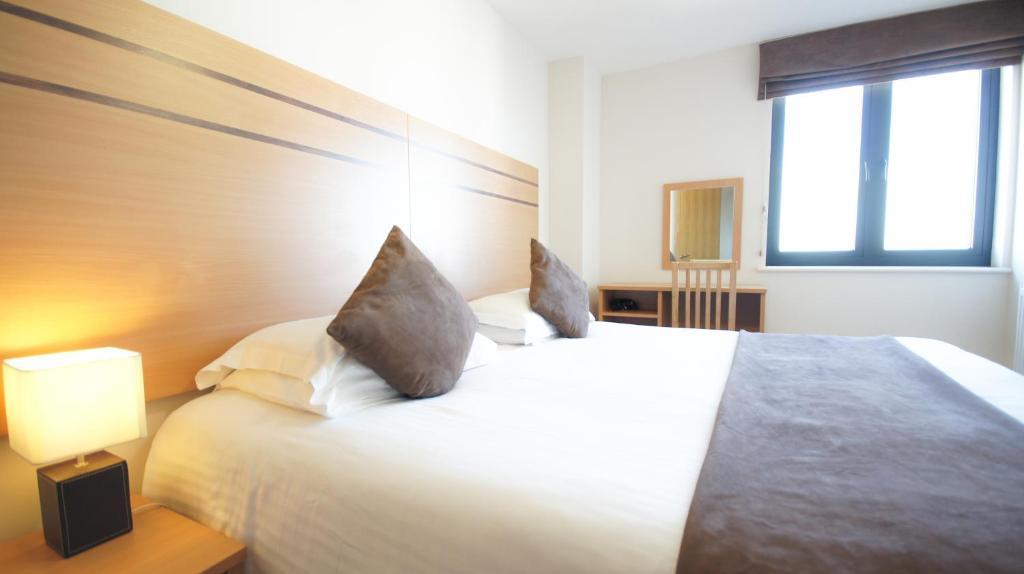 Crompton House Apartments Edgware Eksteriør bilde